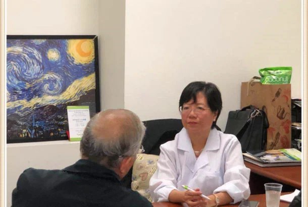 参与第一保健义诊5