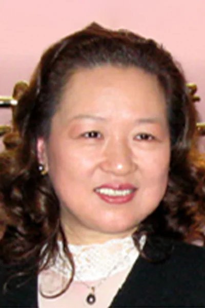 金鸣 医师